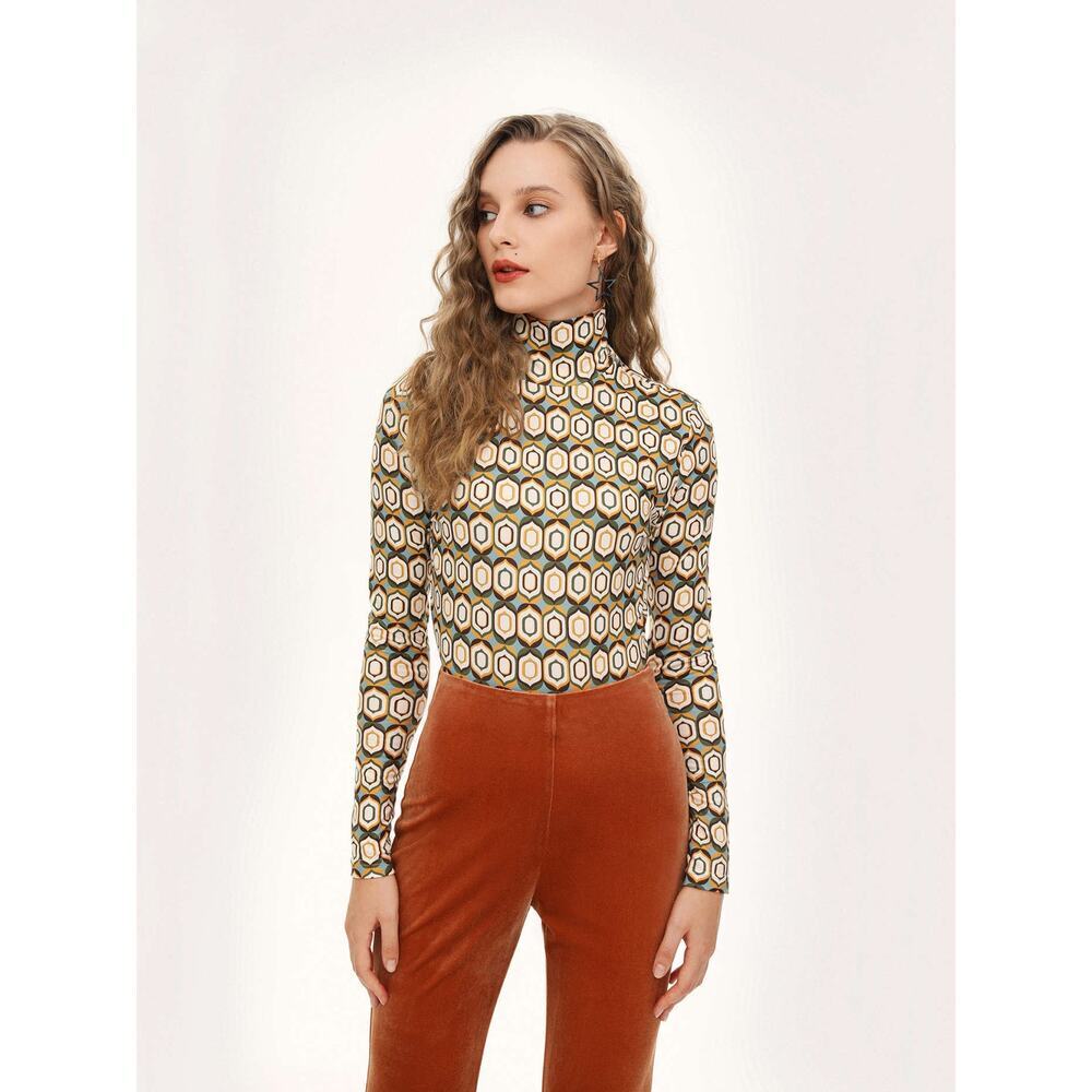 Cider SZ S stretch geometric fall themed high neck  long sleeve stretch crop top